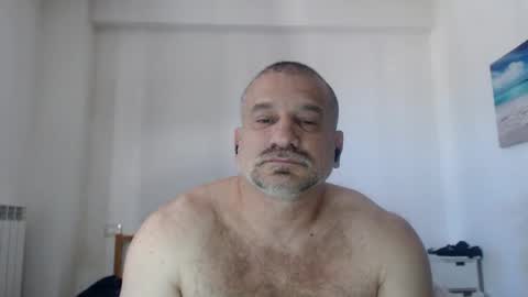 Snapshot of mauro1971 chatting on May 3, 7:58 am mauro1971 online show from May 3, 7:58 am
