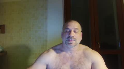 Snapshot of mauro1971 chatting on May 4, 11:34 pm mauro1971 online show from May 4, 11:34 pm