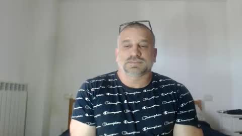 Snapshot of mauro1971 chatting on May 7, 1:05 pm mauro1971 online show from May 7, 1:05 pm