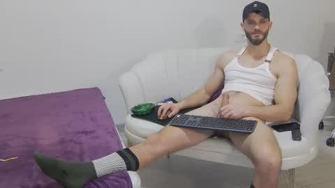 mauro_real_man online show from February 9, 6:23 pm