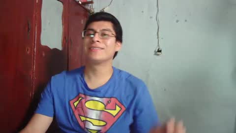 Snapshot of maurodirty chatting on December 12, 7:26 pm Mauro online show from December 12, 7:26 pm