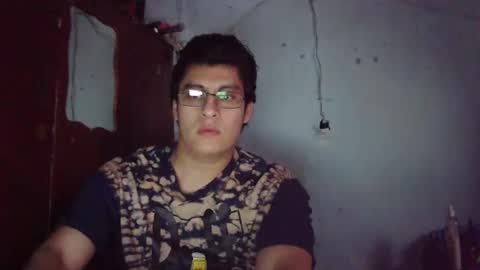 Snapshot of maurodirty chatting on January 19, 11:53 pm Mauro online show from January 19, 11:53 pm