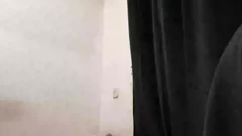 Snapshot of mauroo2025 chatting on January 18, 11:22 pm mauroo2025 online show from January 18, 11:22 pm