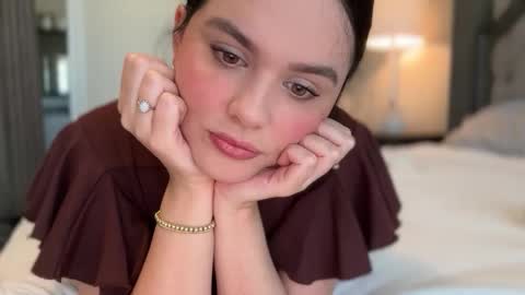 Apple online show from February 4, 7:53 pm