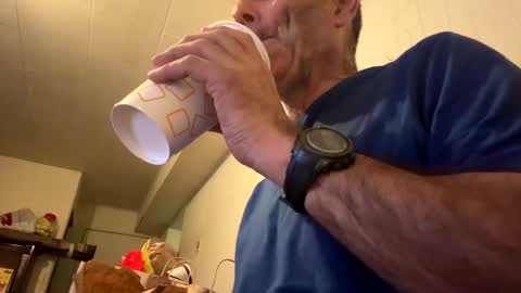 Snapshot of maverick7000 chatting on March 12, 4:41 am maverick7000 online show from March 12, 4:41 am