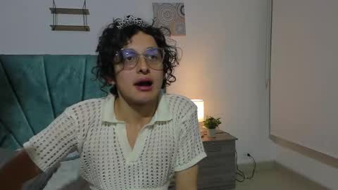 Snapshot of maverick_angel chatting on February 3, 4:01 pm Maverick online show from February 3, 4:01 pm