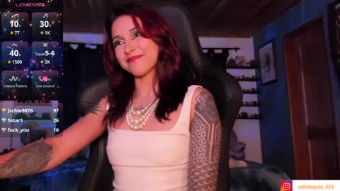 Hilary online show from January 3, 11:01 pm