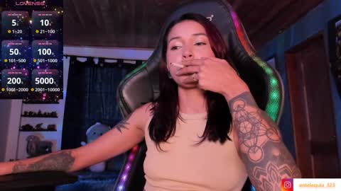 Hilary online show from January 8, 10:58 pm