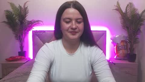 MavkaCute online show from October 4, 6:28 pm