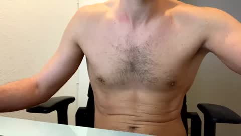 Snapshot of max681334 chatting on December 13, 12:17 pm max681334 online show from December 13, 12:17 pm