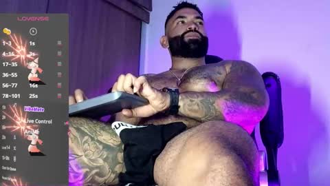 max__prada online show from November 28, 1:52 am