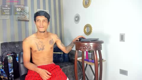 Snapshot of max_and_anny chatting on February 12, 12:00 pm max_and_anny online show from February 12, 12:00 pm