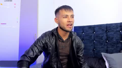 Max Conor online show from October 27, 1:04 pm