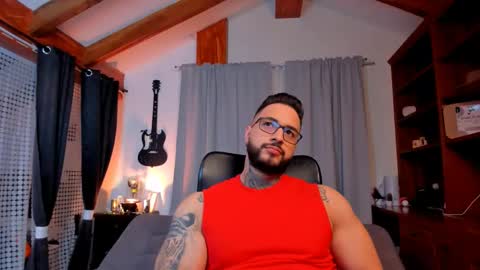 Snapshot of max_dic1 chatting on March 8, 10:24 pm max D. online show from March 8, 10:24 pm