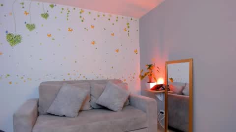 Snapshot of max_dic1 chatting on October 30, 2:02 am max D. online show from October 30, 2:02 am