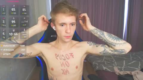 Max Gen with tats 24years  And Ethan without tats 20 years online show from January 28, 4:50 am