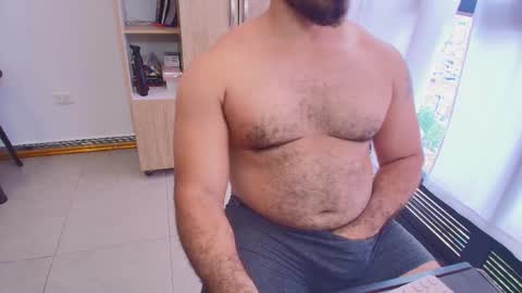 Snapshot of max_love25 chatting on May 2, 8:36 pm max_love25 online show from May 2, 8:36 pm