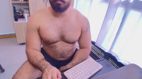 Snapshot of max_love25 chatting on May 10, 7:30 pm max_love25 online show from May 10, 7:30 pm