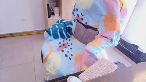 Snapshot of max_love25 chatting on May 19, 8:48 pm max_love25 online show from May 19, 8:48 pm