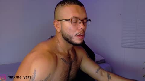 max_meyer online show from October 27, 10:58 pm