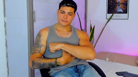 MAX MIULLER online show from October 21, 2:01 am