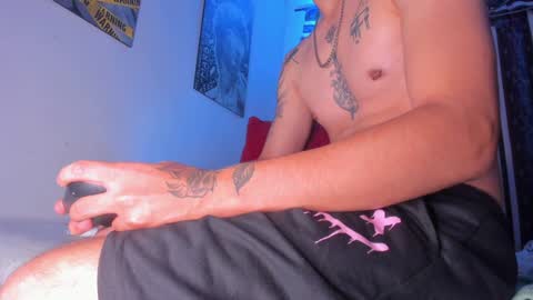 Snapshot of max_val chatting on December 27, 2:54 pm Max online show from December 27, 2:54 pm