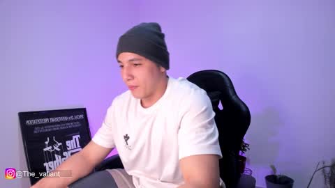 max_valiant1 online show from February 18, 6:09 am