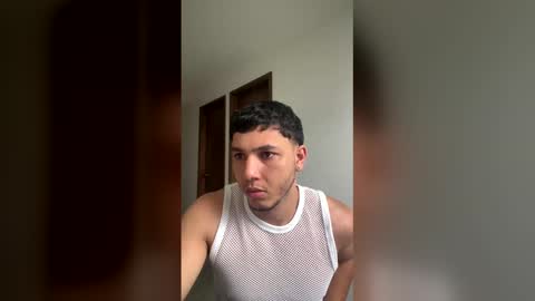 Snapshot of max_valiant1 chatting on May 4, 12:23 pm max_valiant1 online show from May 4, 12:23 pm