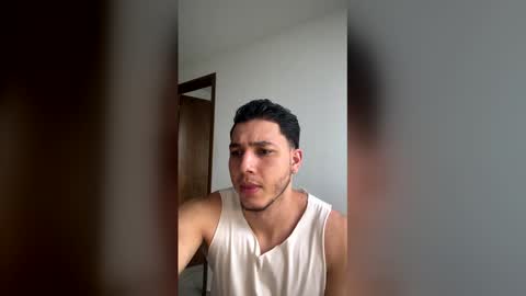 Snapshot of max_valiant1 chatting on May 5, 12:02 pm max_valiant1 online show from May 5, 12:02 pm