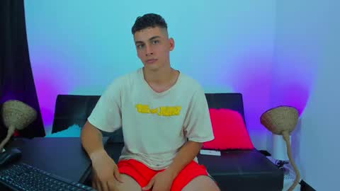 MAX     online show from October 23, 3:00 pm