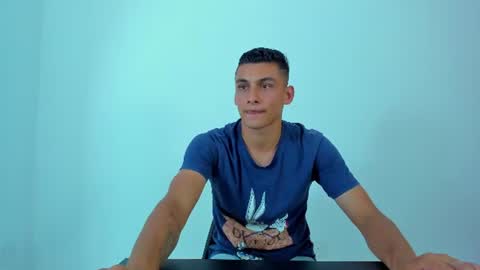 Snapshot of max_wild01 chatting on June 23, 11:03 pm MAX online show from June 23, 11:03 pm