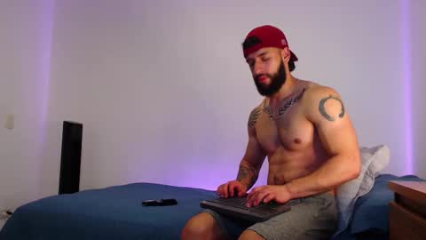 max_xl_ online show from October 28, 3:47 pm