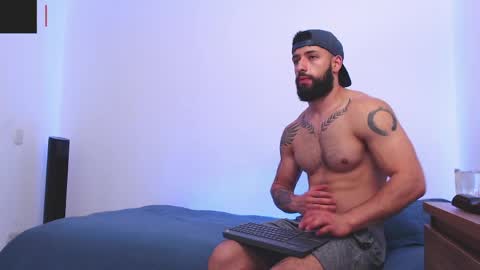 max_xl_ online show from April 9, 4:23 pm