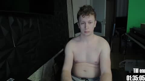 Snapshot of maxboner94 chatting on January 22, 7:46 am maxboner94 online show from January 22, 7:46 am