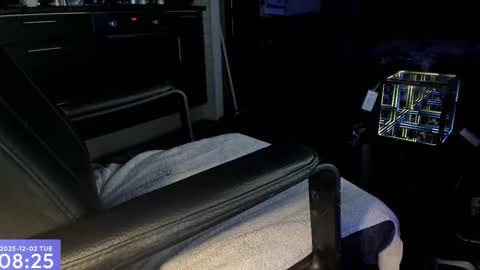 Maxel F online show from December 2, 7:25 am