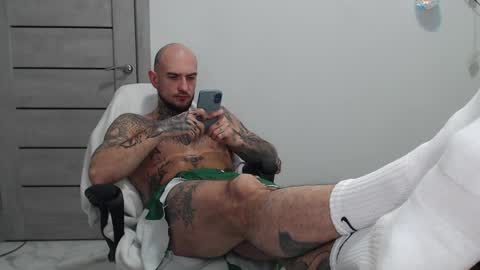 Maximus Fox online show from April 9, 6:19 am