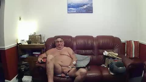 Snapshot of maxi_johnes chatting on May 13, 10:38 pm MAX online show from May 13, 10:38 pm