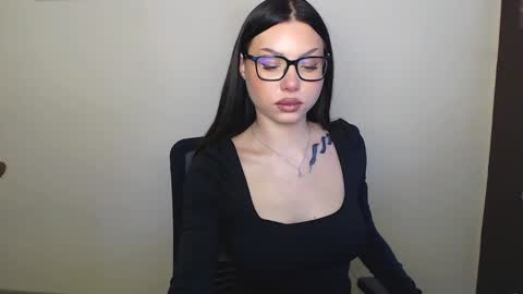 Snapshot of maxi_sweetheart chatting on March 11, 7:48 am Joanna online show from March 11, 7:48 am