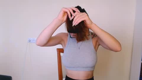 Snapshot of maxi_sweetheart chatting on July 9, 11:47 am Joanna online show from July 9, 11:47 am