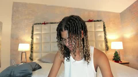 maxim online show from December 17, 3:01 am