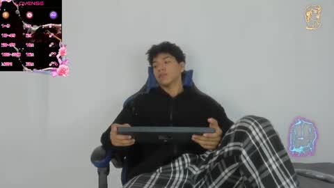 Maximiliano online show from June 20, 12:08 pm