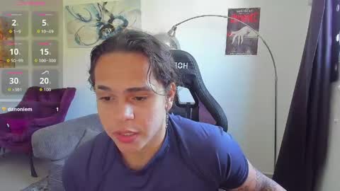 Snapshot of maximiliano_scoott_ chatting on May 20, 4:13 pm maximiliano_scoott_ online show from May 20, 4:13 pm