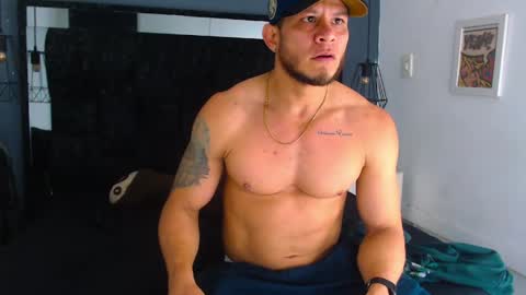 Snapshot of maximiliano_stronge chatting on June 8, 1:28 am Maximiliano online show from June 8, 1:28 am