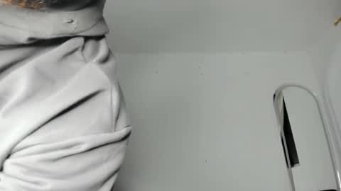 Snapshot of maximo004 chatting on December 3, 3:14 am Maximo online show from December 3, 3:14 am