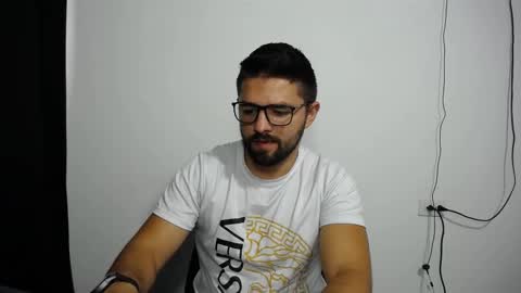 Snapshot of maximo_2000 chatting on February 28, 9:55 pm maximo_2000 online show from February 28, 9:55 pm