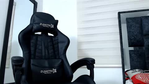 Maximo Sebastian online show from February 10, 1:57 am