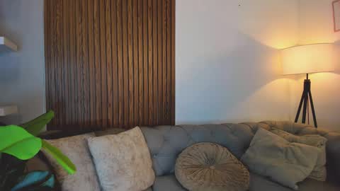 Maximo Wolf online show from March 6, 7:21 pm