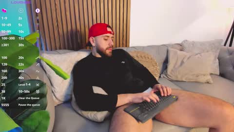 Maximo Wolf online show from March 9, 8:35 pm