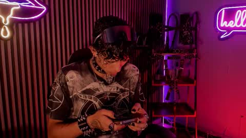 MAXIMO online show from March 26, 2:28 am