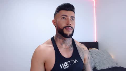 Independent Model online show from September 18, 5:09 am